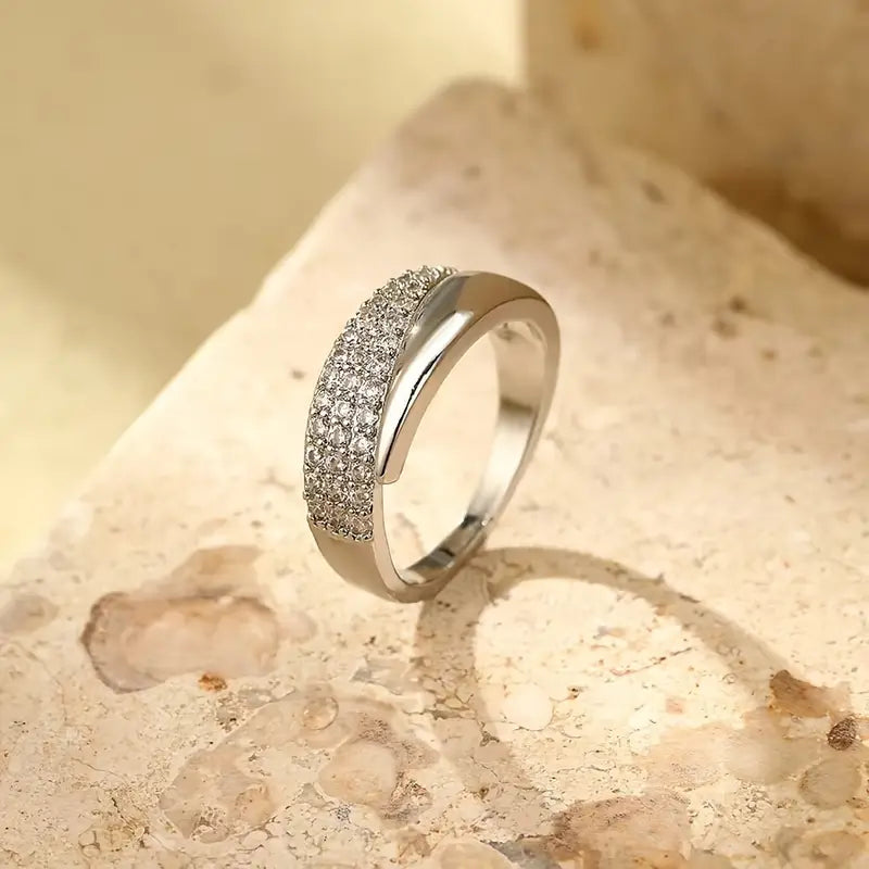 Éloïse – Anello dalla brillantezza senza tempo